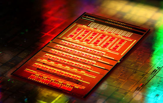 IBM芯片技术获得重要突破 硅片集成光子计算 